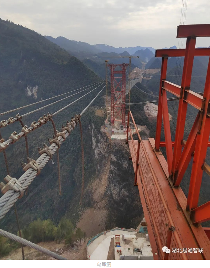 鶴峰溇水河上，峽谷中橋上建“橋”，配合完成宜來(lái)高速高難度架橋建設(shè)！